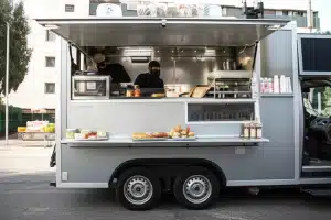 עגלת החומוס בשישי - FoodTrucK 151 עגלת החומוס בשישי – FoodTrucK